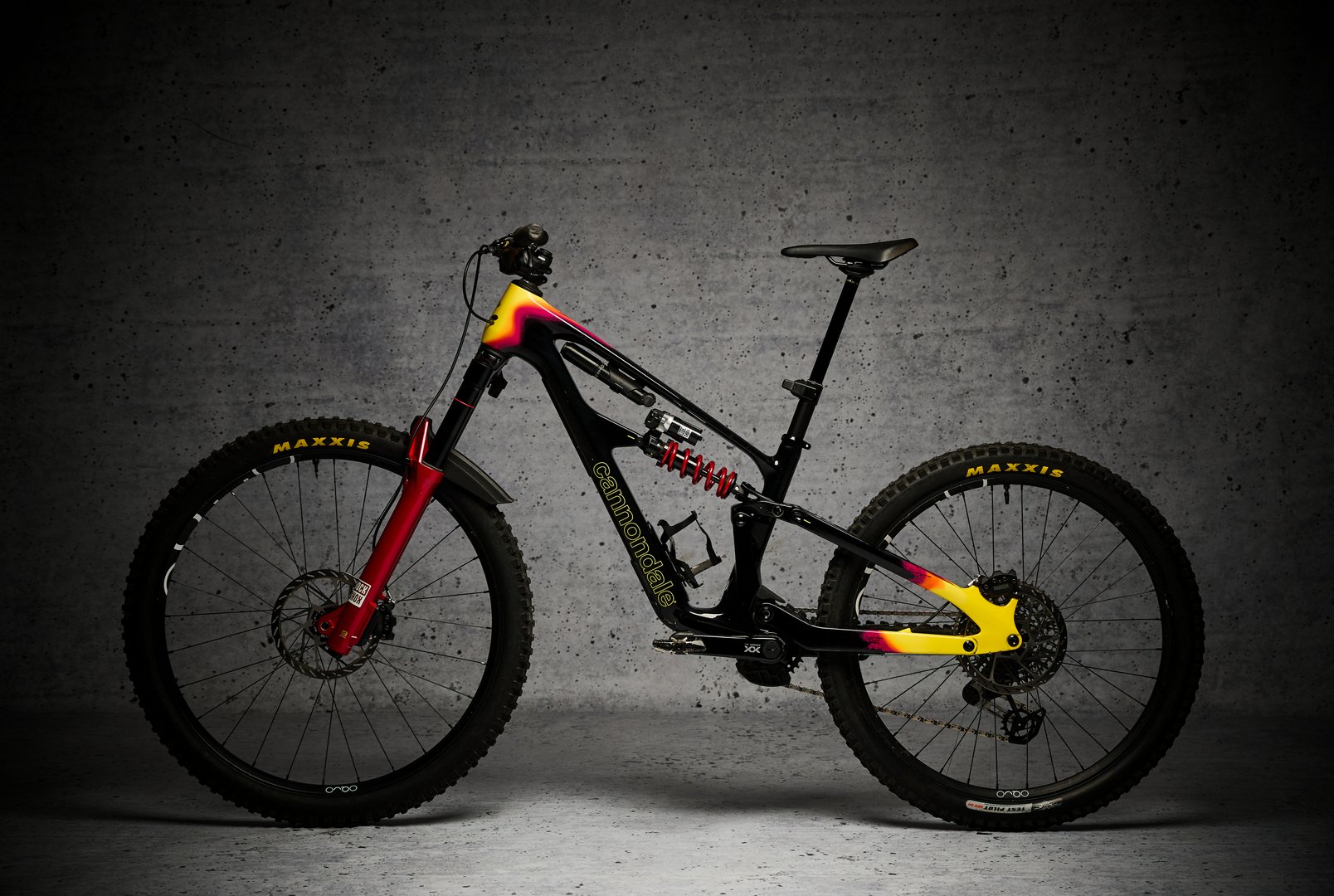 DYEDBRO_EVO_Frameprotector_MTB_Gloss_EVO100 (1).jpg