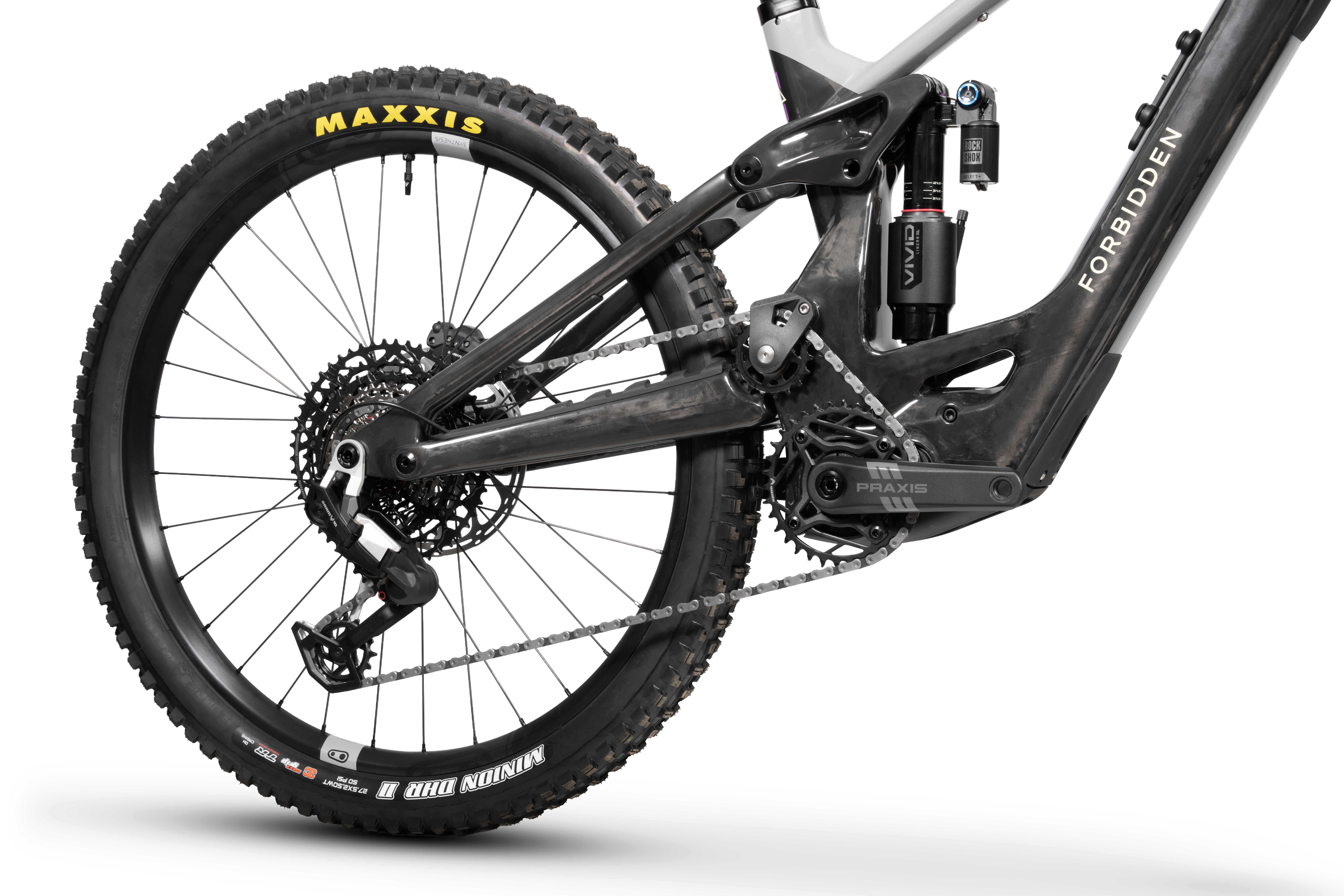 2026DreadnoughtE_T3_Studio_Drivetrain_web.jpg
